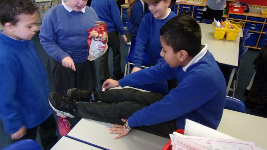 How can we see how many popcorn's tall I am? 