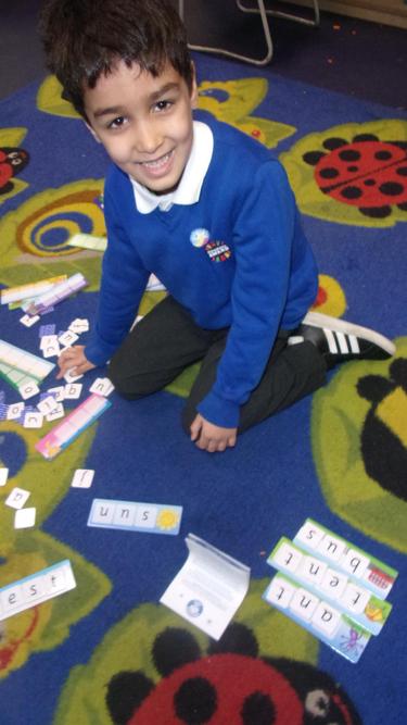 Barin is making CVC words using the sounds