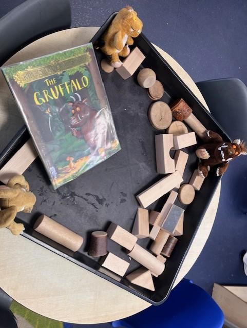 Let's build Gruffalo houses 