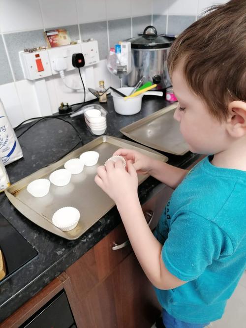 Mitchell counted the cake cases!