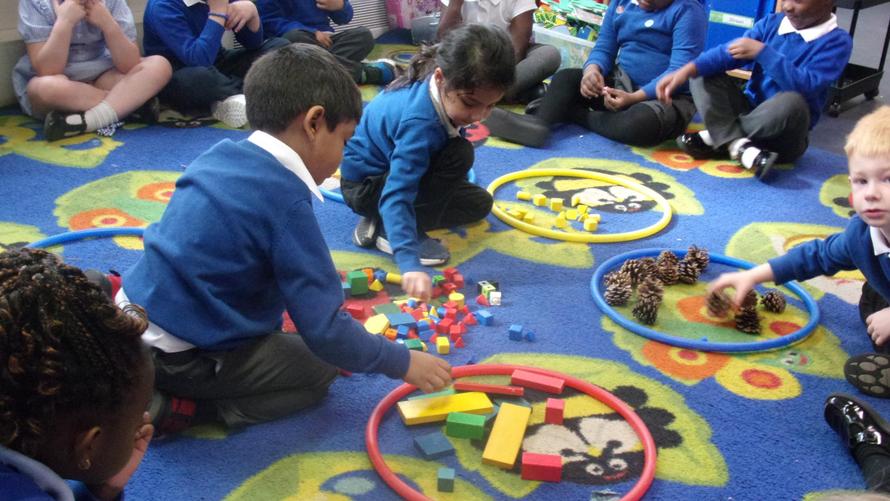 RD are sorting the toys.