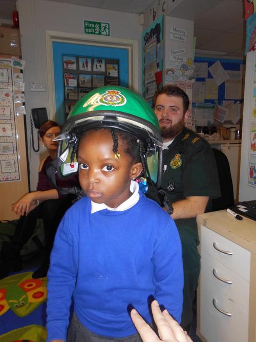 Amarachi tried the helmet on