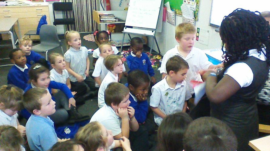 Rachel shared a shell.