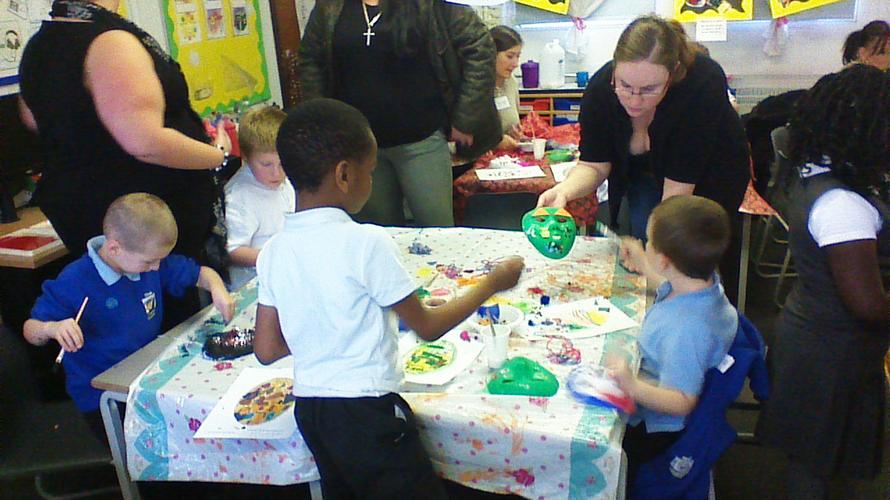 Nathan's mummy came in to help too.